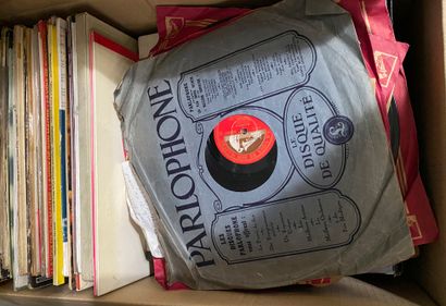 Trois cartons de vinyles (33, 45 et 78 t...
