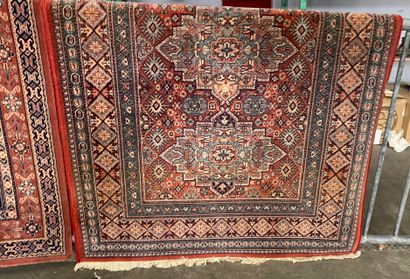 Lot de 4 tapis mécaniques en laine