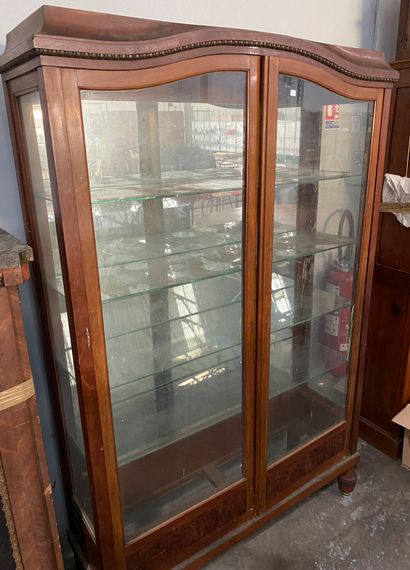 Vitrine en bois de placage ouvrant à deux...