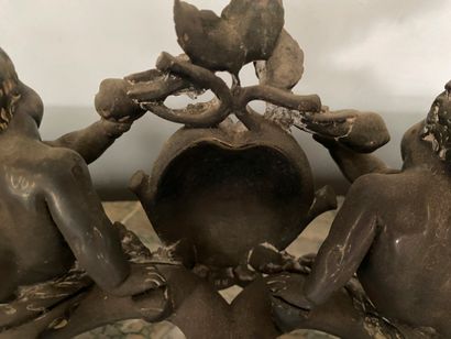 CHRISTOFLE, 

Jardinière de table en bronze...