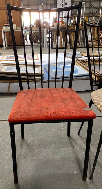 
Dans le gout de Colette GUEDEN



Chaise...