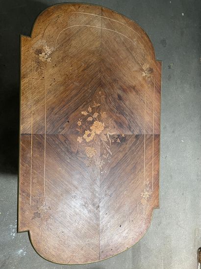 Table de salon en bois de placage à décor...