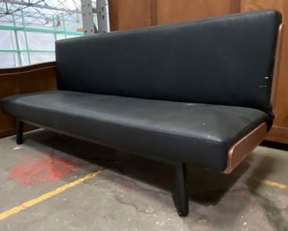 HABITAT,

Canapé convertible en cuir noir...