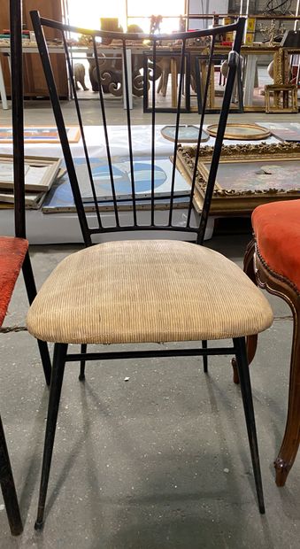 
Dans le gout de Colette GUEDEN



Chaise...