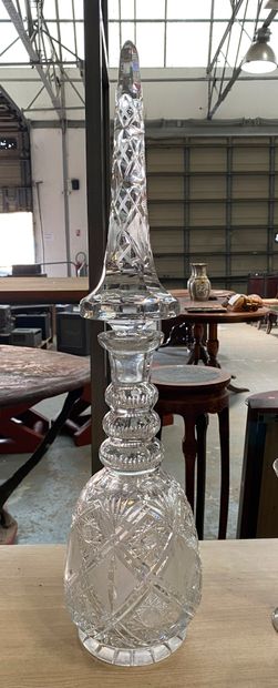 Importante carafe en cristal taillé

H :...