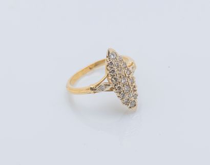 Bague marquise en or jaune 18 carats (750...