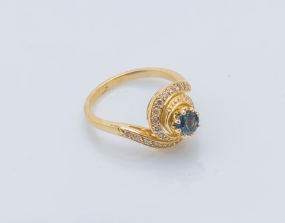 Bague tourbillon en or jaune 18 carats (750...