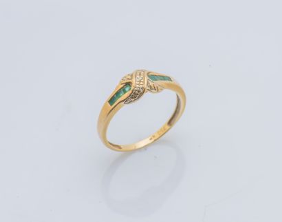 Bague en or jaune 18 carats (750 ‰) ornée...