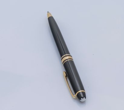 MONTBLANC
Stylo bille Meisterstuck petit...