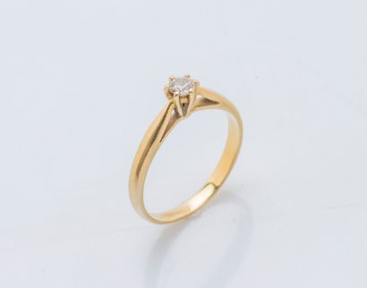 Bague solitaire en or jaune 18 carats (750...