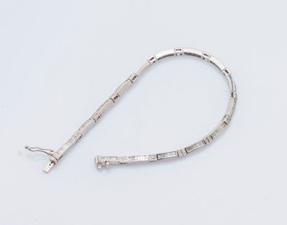 Bracelet ligne en or gris 18 carats (750...