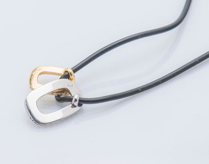 Pendentif en or gris et or jaune 18 carats...