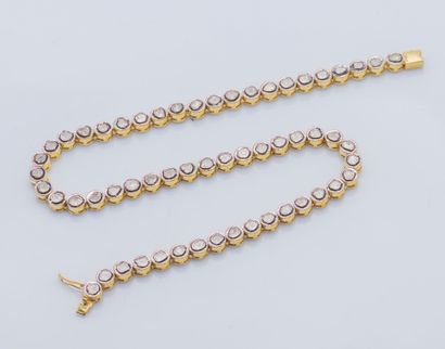 Collier ligne en vermeil doré (800 ‰) serti...