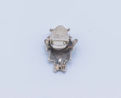 Important pendentif en argent (925 ‰) figurant...
