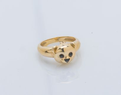 VAN CLEEF & ARPELS
Bague jonc ourson en or...