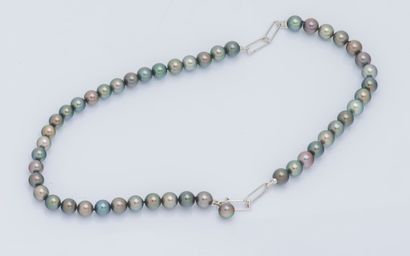 WORMS
Parure en or gris 18 carats (750 ‰)...
