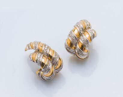 REPOSSI Alberto
Paire de clips d’oreilles...