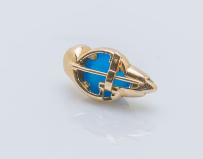 Petite broche perroquet en or jaune 18 carats...