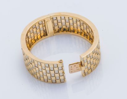 VAN CLEEF & ARPELS
Bracelet plat, rigide...