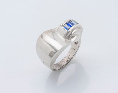 Bague pont en argent (800 ‰) ornée d’une...