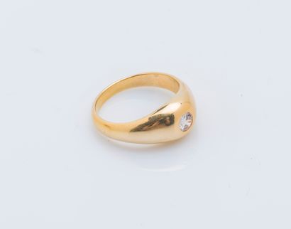 Bague jonc bombé en or jaune 18 carats (750...