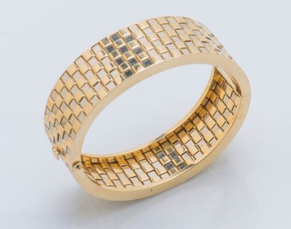 VAN CLEEF & ARPELS
Bracelet plat, rigide...