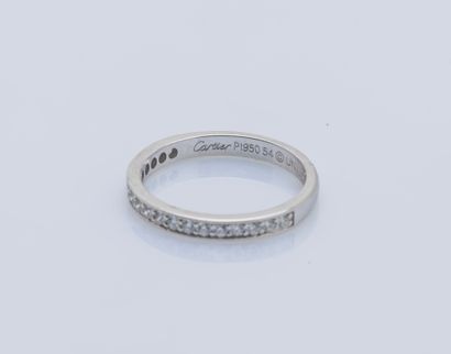 CARTIER
Demi-alliance en platine (950 ‰)...