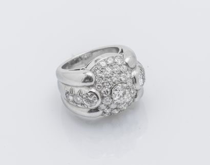 Bague pont en platine (950 ‰) ornée d’un...