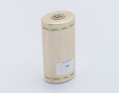 CARTIER NEW YORK
Boite de forme cylindrique...