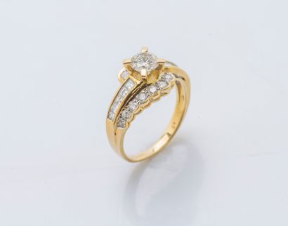 Bague solitaire en or jaune 18 carats (750...
