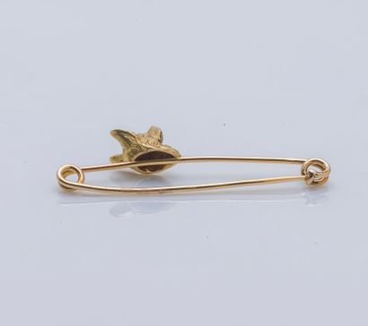 Broche épingle à nourrice en or jaune 18...
