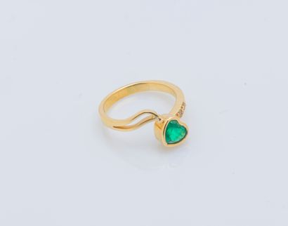 Bague en or jaune 18 carats (750 ‰) ornée...