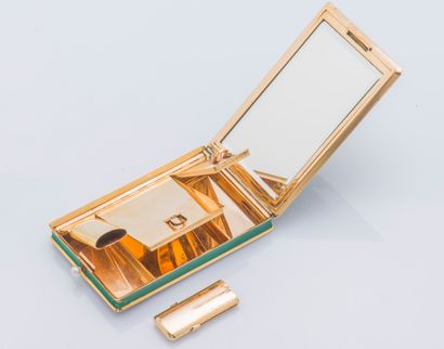 BOUCHERON vers 1920
Nécessaire de beauté...