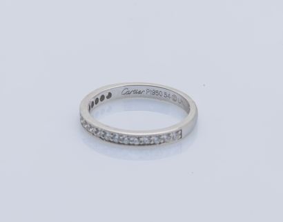 CARTIER
Demi-alliance en platine (950 ‰)...
