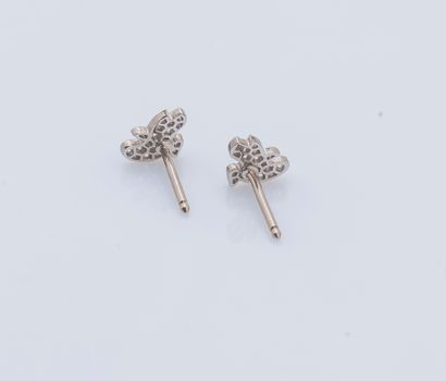 DE BEERS
Cinq paires de pendants d’oreilles...