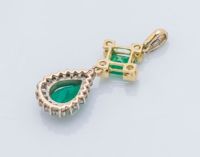 Pendentif en or jaune 14 carats (585 ‰) et...