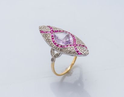 Bague marquise en or jaune 18 carats (750...