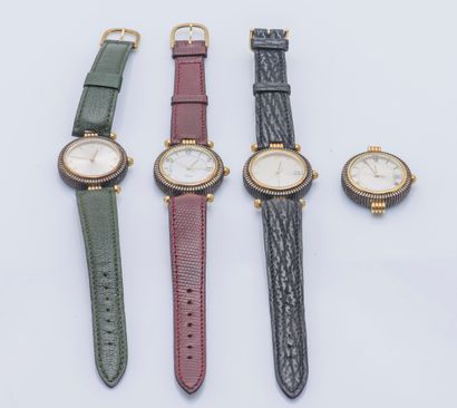 Ensemble de trois montres bracelet et un...