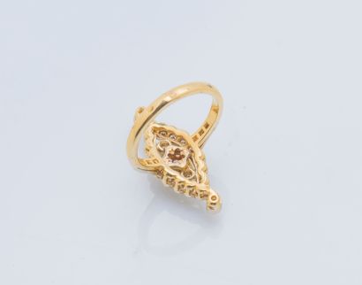Bague navette en or jaune 18 carats (750...