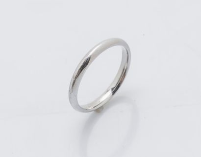 Alliance en or gris 18 carats (750 ‰).

Taille...