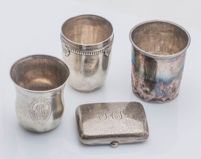 Lot en argent (925 ‰) composé d’une timbale...