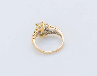 Bague solitaire en or jaune 18 carats (750...