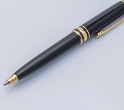 MONTBLANC
Stylo bille Meisterstuck petit...