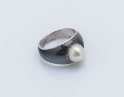 René BOIVIN, 1923
Bague jonc bombé en argent...