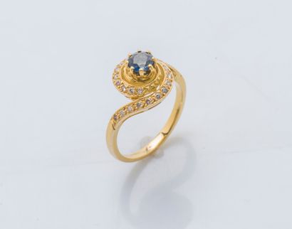 Bague tourbillon en or jaune 18 carats (750...