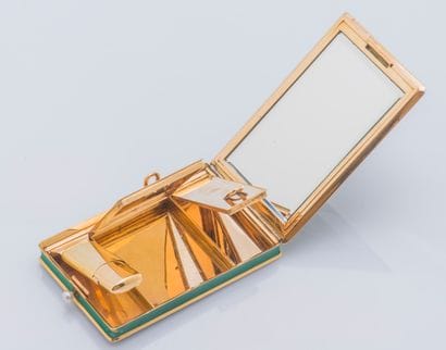 BOUCHERON vers 1920
Nécessaire de beauté...
