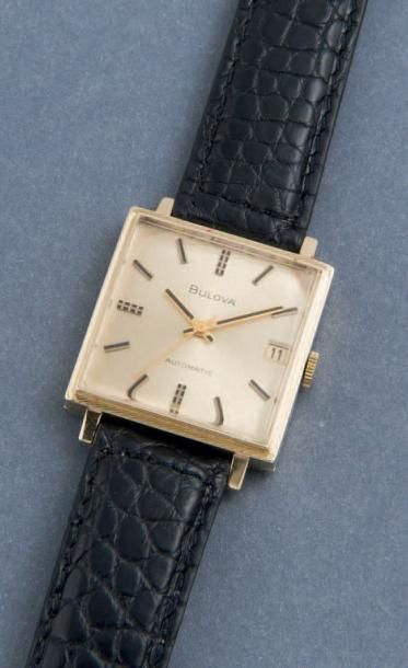 BULOVA
(CARRÉ AUTOMATIC OR), vers 1968 Classique...