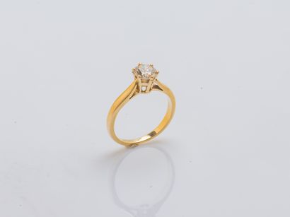 Bague solitaire en or jaune 18 carats (750...