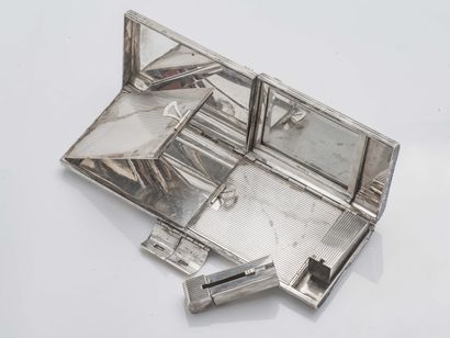 Minaudière de forme rectangulaire en argent...