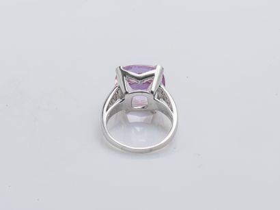 MAUBOUSSIN
Bague modèle Gueule d’Amour en...